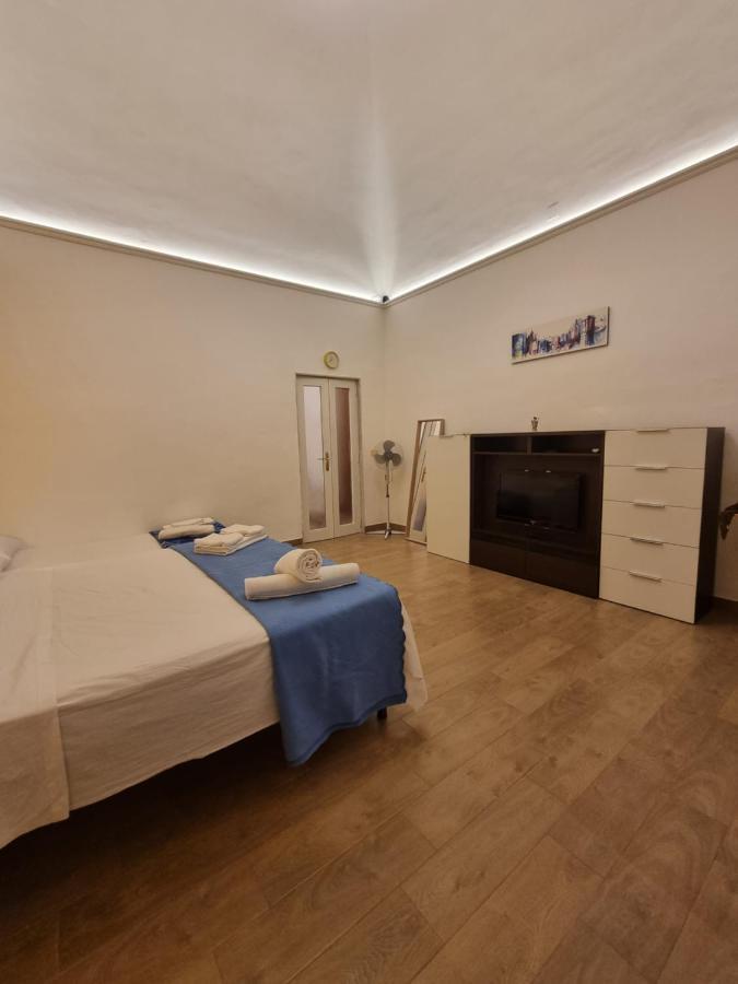 Il Nido Central Flat Бари Экстерьер фото